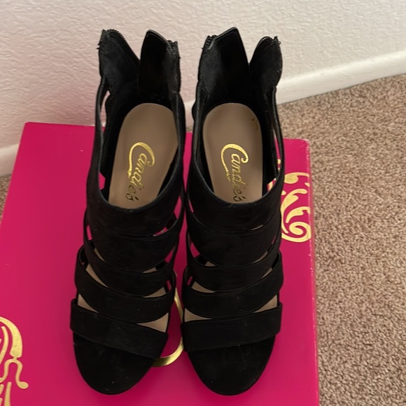 Black stiletto heels - Picture 2 of 5